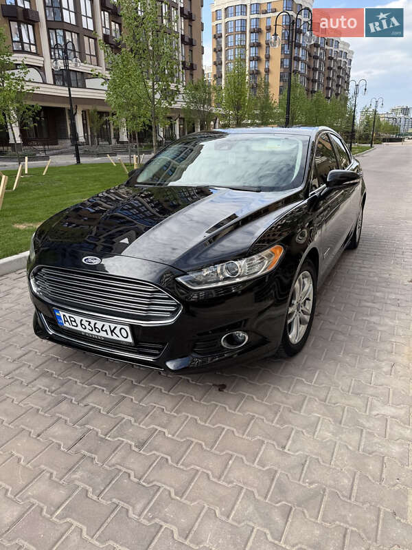 Седан Ford Fusion 2015 в Калиновке