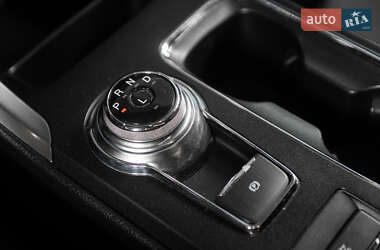 Седан Ford Fusion 2016 в 