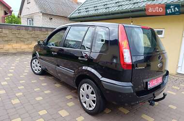 Хэтчбек Ford Fusion 2008 в 