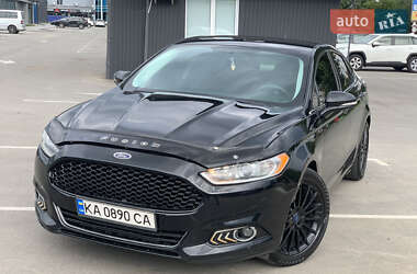 Седан Ford Fusion 2015 в 