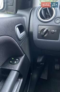 Хетчбек Ford Fusion 2008 в 