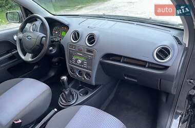 Хетчбек Ford Fusion 2008 в 