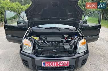Хетчбек Ford Fusion 2008 в 