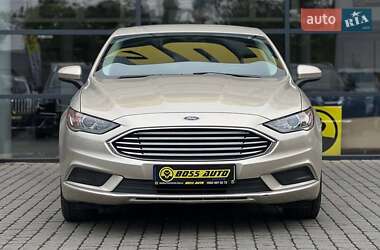 Седан Ford Fusion 2016 в 