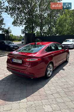 Седан Ford Fusion 2013 в 