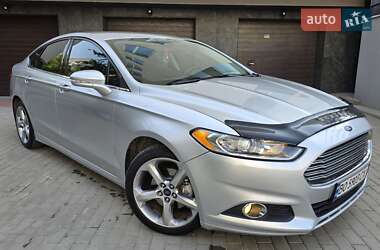 Седан Ford Fusion 2013 в 
