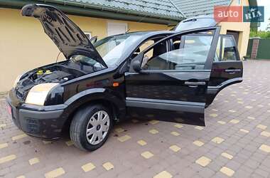 Хэтчбек Ford Fusion 2008 в 