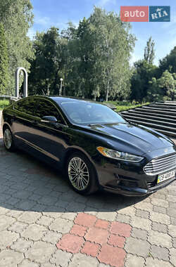 Седан Ford Fusion 2015 в 