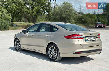 Седан Ford Fusion 2017 в 