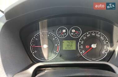 Хэтчбек Ford Fusion 2010 в 