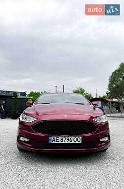 Седан Ford Fusion 2017 в Новомосковську