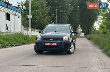 Хетчбек Ford Fusion 2008 в 