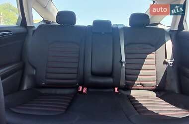 Седан Ford Fusion 2014 в 