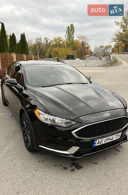 Седан Ford Fusion 2017 в 
