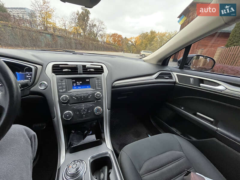 Седан Ford Fusion 2017 в Днепре
