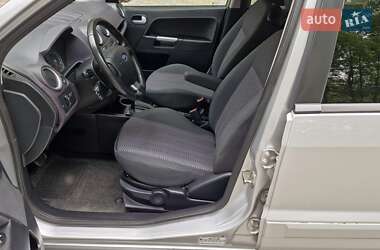 Хэтчбек Ford Fusion 2008 в 