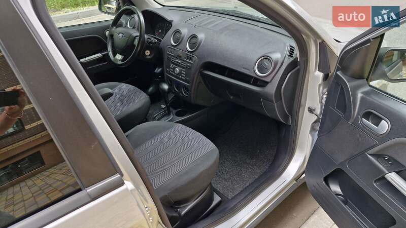 Хэтчбек Ford Fusion 2008 в Чернигове фото 25 Хэтчбек Ford Fusion 2008 в Чернигове