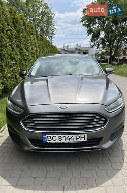 Седан Ford Fusion 2015 в 