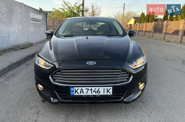Седан Ford Fusion 2013 в 