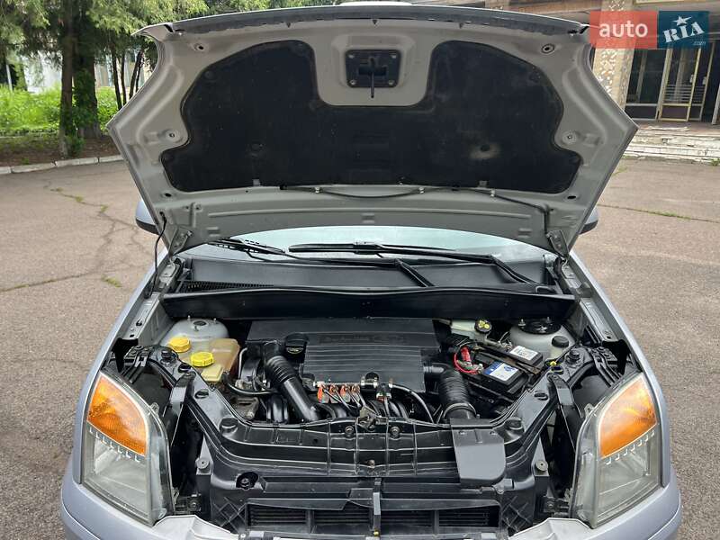 Хетчбек Ford Fusion 2011 в Ніжині