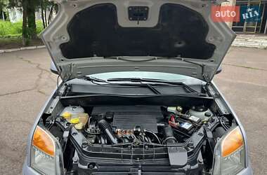 Хэтчбек Ford Fusion 2011 в 