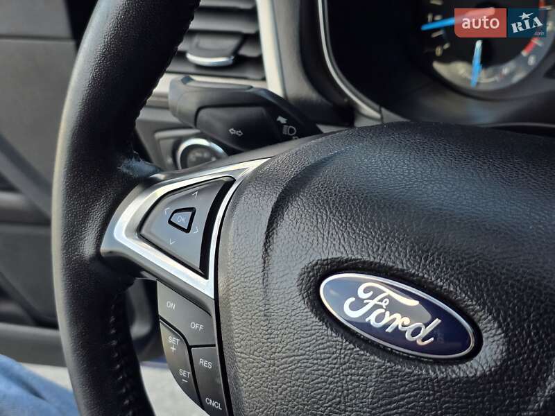 Седан Ford Fusion 2017 в Тернополе