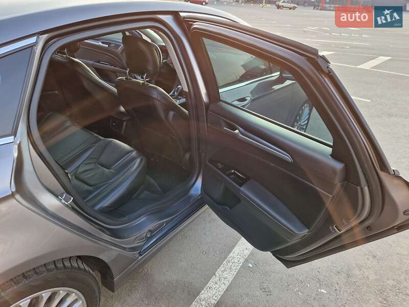 Седан Ford Fusion 2013 в Киеве