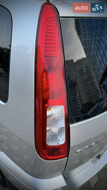 Хетчбек Ford Fusion 2012 в Чорноморську