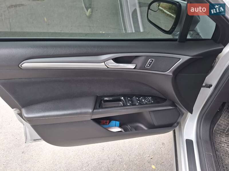 Седан Ford Fusion 2016 в Запорожье