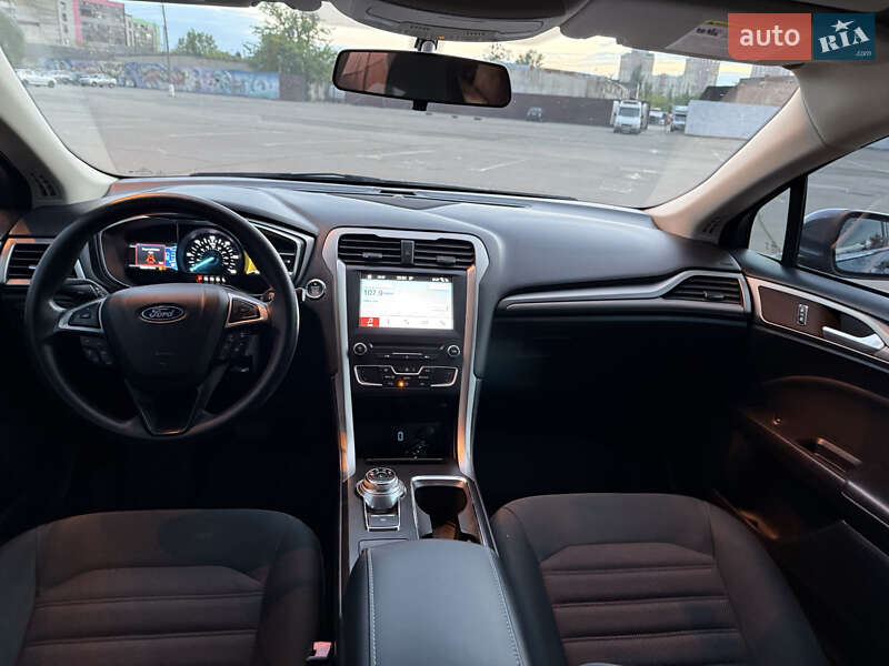 Седан Ford Fusion 2018 в Киеве
