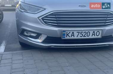 Седан Ford Fusion 2016 в 