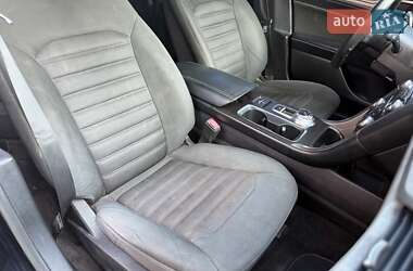 Седан Ford Fusion 2017 в 