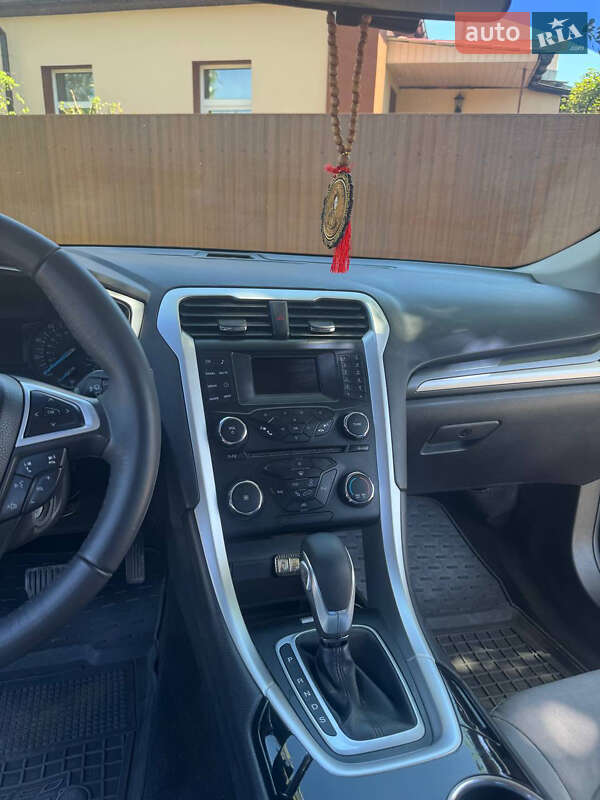 Седан Ford Fusion 2014 в Черкассах