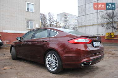 Седан Ford Fusion 2016 в 