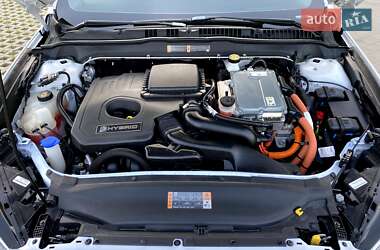 Седан Ford Fusion 2019 в 