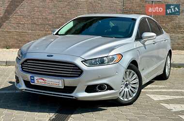Седан Ford Fusion 2014 в 