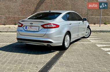 Седан Ford Fusion 2014 в 