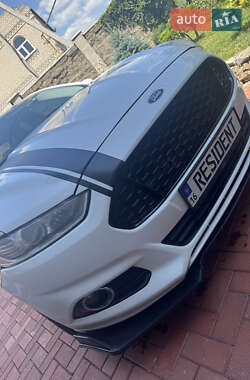 Седан Ford Fusion 2014 в 