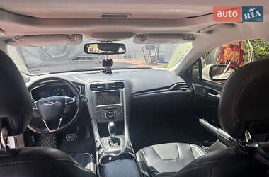Седан Ford Fusion 2014 в 