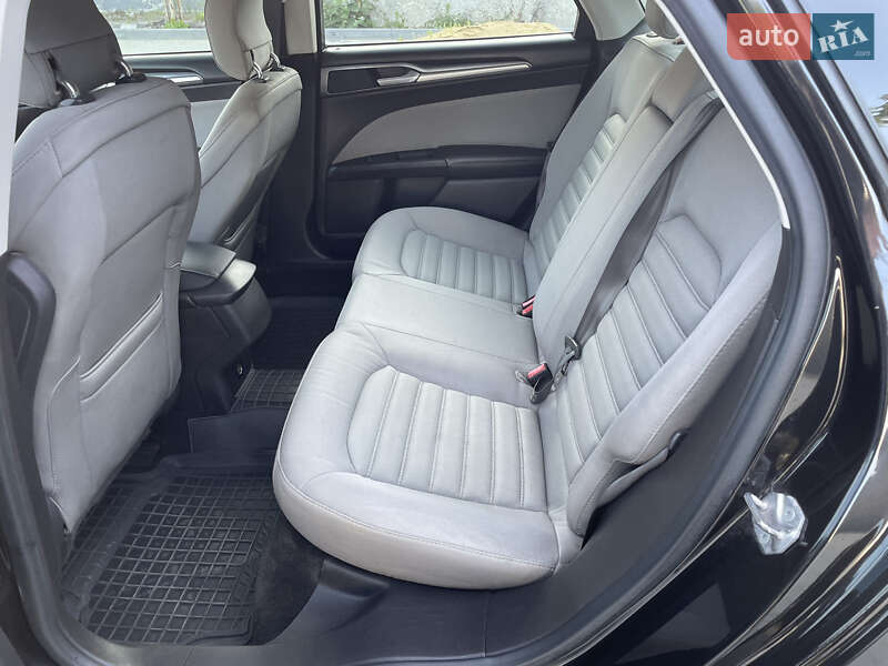 Седан Ford Fusion 2014 в Вінниці