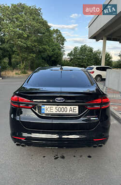Седан Ford Fusion 2017 в 