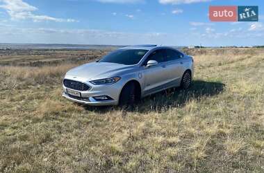Седан Ford Fusion 2017 в Львові