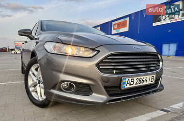 Седан Ford Fusion 2013 в 