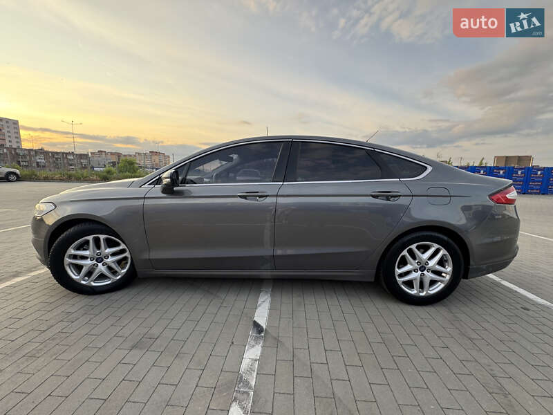 Седан Ford Fusion 2013 в Вінниці