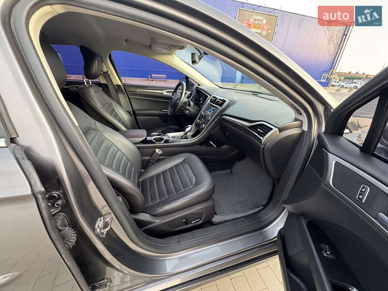 Седан Ford Fusion 2013 в Вінниці