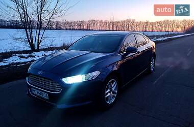Седан Ford Fusion 2014 в 
