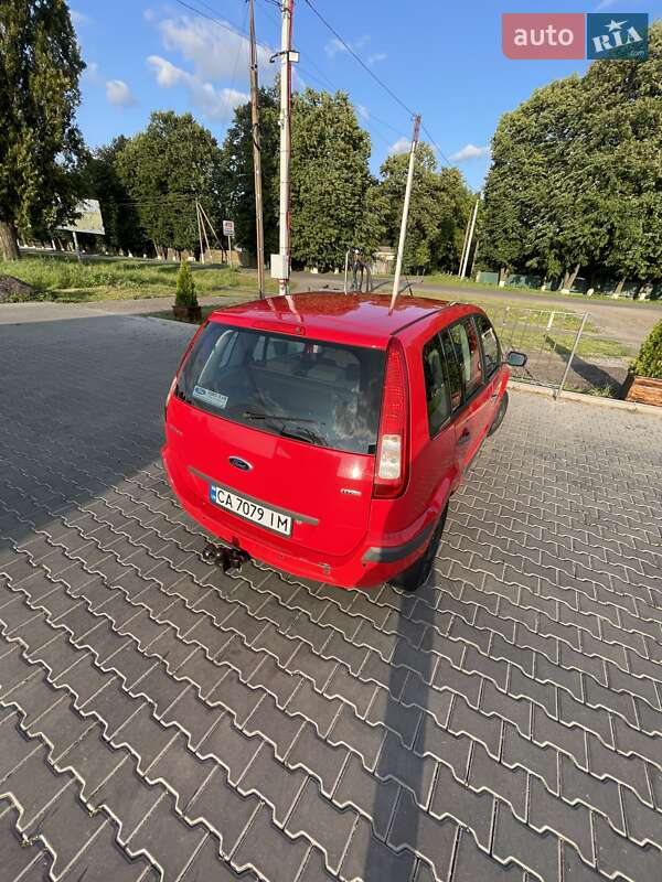 Хэтчбек Ford Fusion 2006 в Христиновке