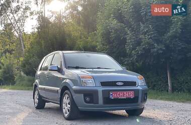 Хэтчбек Ford Fusion 2009 в 
