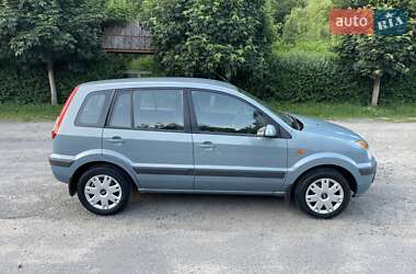 Хэтчбек Ford Fusion 2009 в 