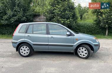 Хэтчбек Ford Fusion 2009 в 